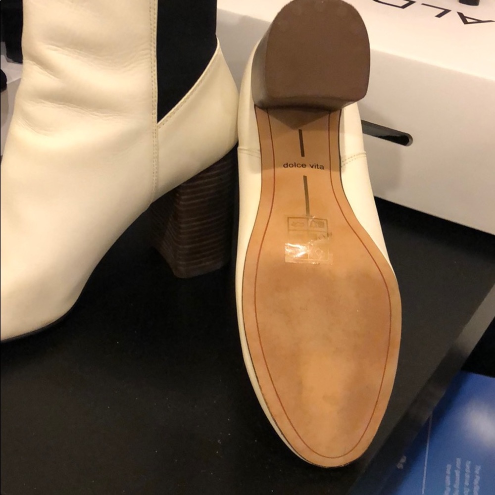 Dolce Vita white mini boots - Picture 2 of 3